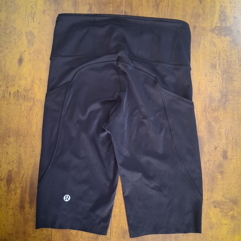 Lululemon Fast and Free High-Rise Shorts 10" Womens Size 4 - Black - - Picture 7 of 11